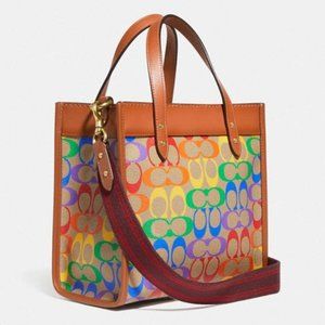 Coach | Bags | Coach Field Tote 22 In Rainbow Signature Coach | Bags | Coach Field Tote 22 In Rainbow Signature